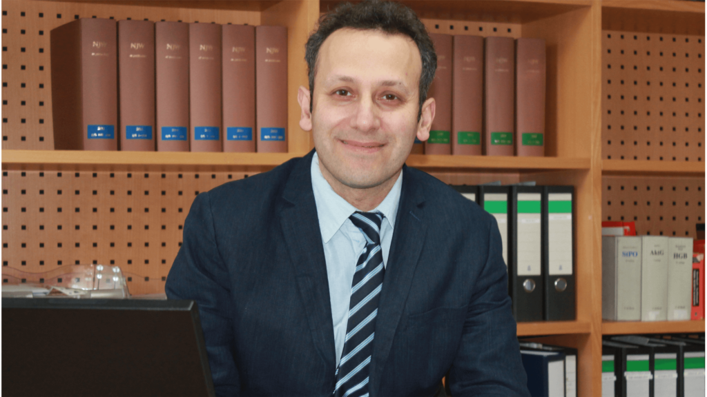 Rechtsanwalt Ahmet Kesim